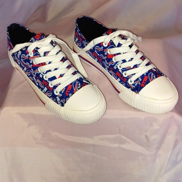 FOCO Shoes - FOCO NFL Womens Low Top Repeat Print Canvas Sneakers